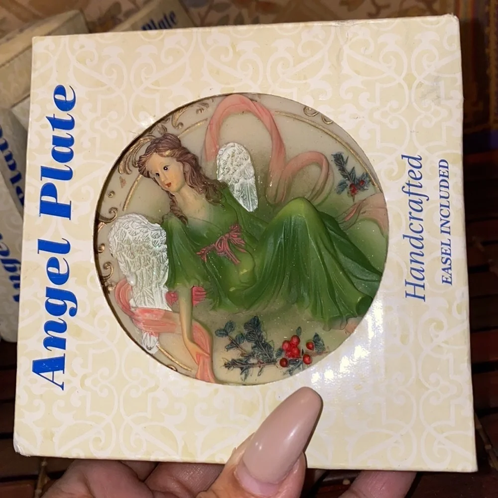 Vintage Handcrafted angle plates set of 4 in box